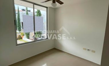 VENTA de CASAS en LOS PATIOS