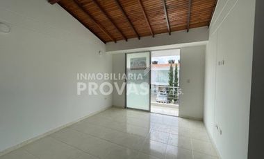 VENTA de CASAS en LOS PATIOS