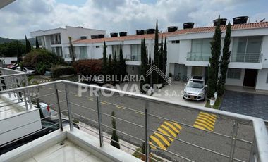 VENTA de CASAS en LOS PATIOS