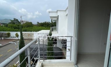 VENTA de CASAS en LOS PATIOS