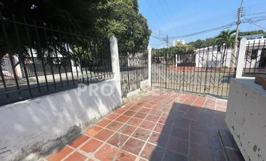 VENTA de CASA COMERCIAL en CUCUTA