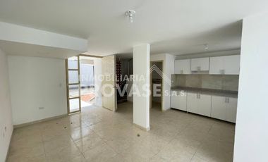 VENTA de CASAS en LOS PATIOS