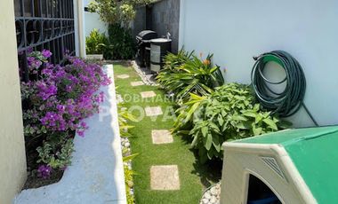 VENTA de CASAS en LOS PATIOS