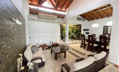 VENTA de CASAS en LOS PATIOS