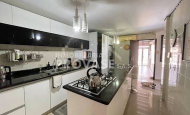 VENTA de CASAS en LOS PATIOS