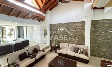 VENTA de CASAS en LOS PATIOS