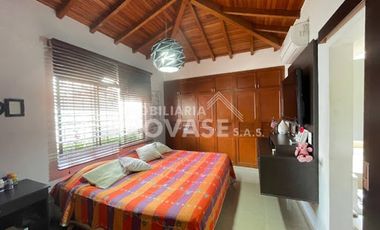 VENTA de CASAS en LOS PATIOS