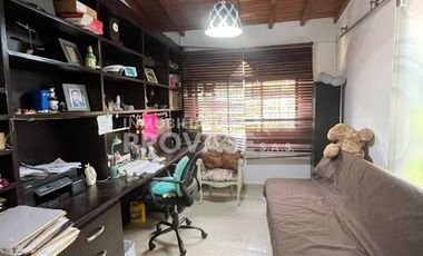 VENTA de CASAS en LOS PATIOS