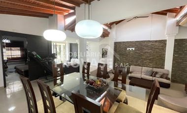 VENTA de CASAS en LOS PATIOS