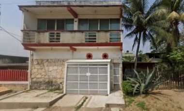 ¡Tu nuevo hogar en la mejor zona de Coatzacoalcos con alta plusvalía!