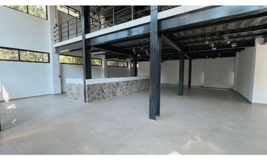 LOCAL COMERCIAL EN AV. PRINCIPAL MONTE ALTO