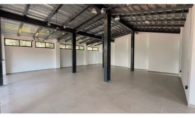 LOCAL COMERCIAL EN AV. PRINCIPAL MONTE ALTO