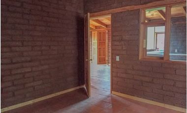 ACOGEDORA CASA DE CAMPO EN RENTA EN VALLE DE BRAVO
