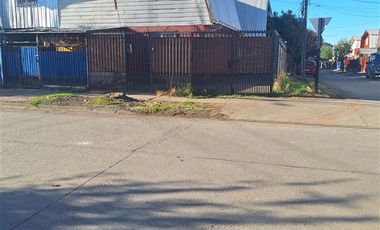 Casa en Venta en Calle Los Cardos, Sector Poniente Los Angeles