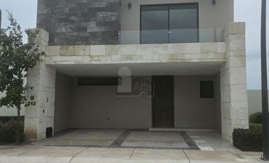Casa en Venta Punta del Cielo, coto Punta Coral, Modelo Donei