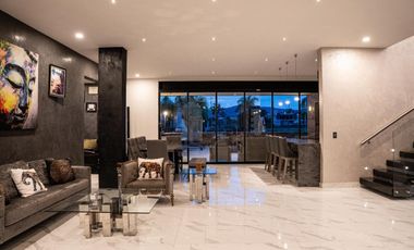 Residencia en venta fraccionamiento Reyes 3ro- Tlajomulco de Zúñiga Jalisco