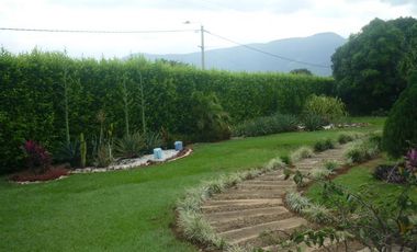 VENTA de CASAS en LOS PATIOS