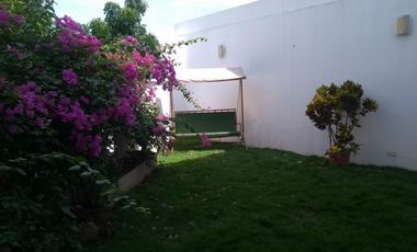VENTA de CASAS en LOS PATIOS