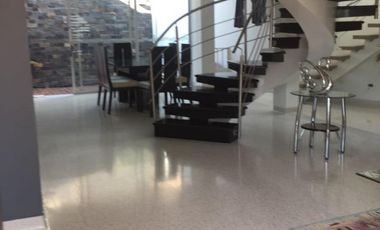 VENTA de CASAS en LOS PATIOS