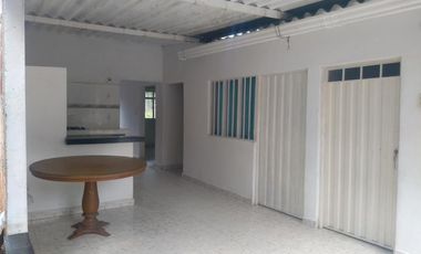 VENTA de CASAS en LOS PATIOS