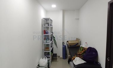 VENTA de BODEGAS en LOS PATIOS