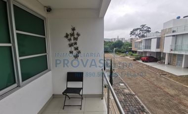 VENTA de CASAS en LOS PATIOS