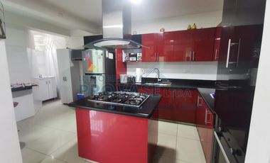 VENTA de CASAS en LOS PATIOS