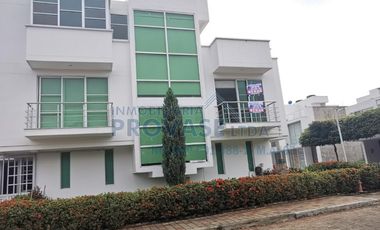 VENTA de CASAS en LOS PATIOS