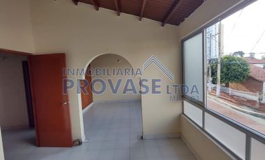 VENTA de CASAS en LOS PATIOS
