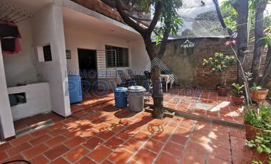 VENTA de CASAS en LOS PATIOS