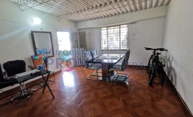 VENTA de CASAS en LOS PATIOS
