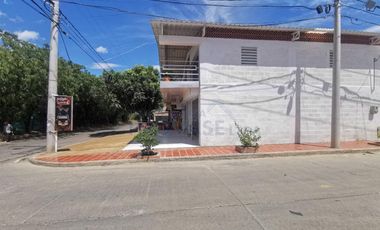 VENTA de LOCALES en LOS PATIOS