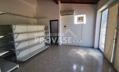 VENTA de LOCALES en LOS PATIOS