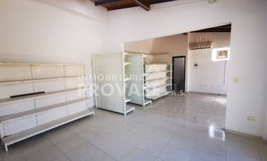 VENTA de LOCALES en LOS PATIOS