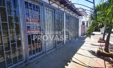 VENTA de LOCALES en LOS PATIOS