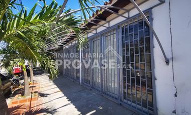 VENTA de LOCALES en LOS PATIOS