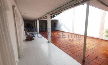 VENTA de CASAS en LOS PATIOS