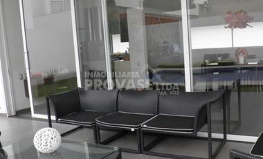 VENTA de CASAS en LOS PATIOS