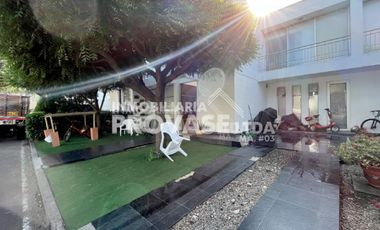 VENTA de CASAS en LOS PATIOS