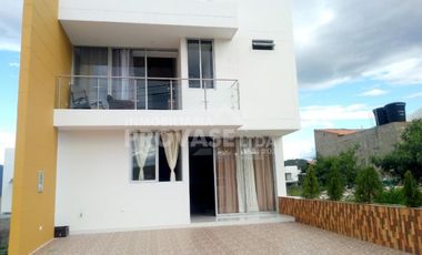 VENTA de CASAS en VILLA DEL ROSARIO