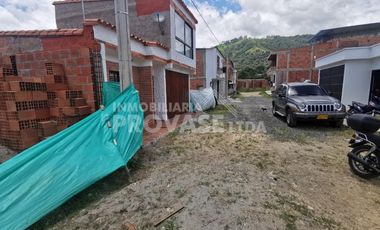 VENTA de LOTES en CHINACOTA