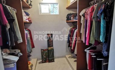 VENTA de CASAS en LOS PATIOS