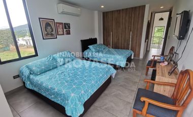 VENTA de CASAS en LOS PATIOS