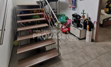 VENTA de CASAS en LOS PATIOS