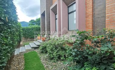 VENTA de CASAS en LOS PATIOS