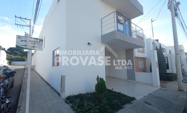 VENTA de CASAS en VILLA DEL ROSARIO
