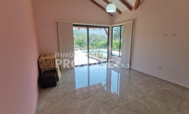 VENTA de CASAS en LOS PATIOS