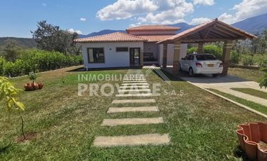 VENTA de CASAS en LOS PATIOS