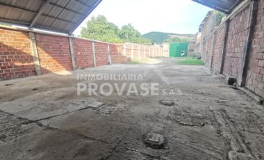 VENTA de BODEGAS en LOS PATIOS