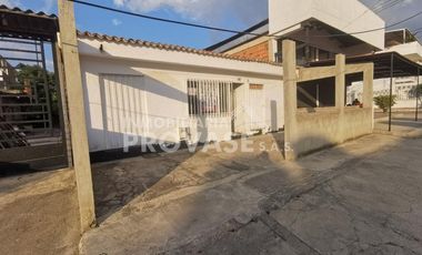 VENTA de CASAS en LOS PATIOS